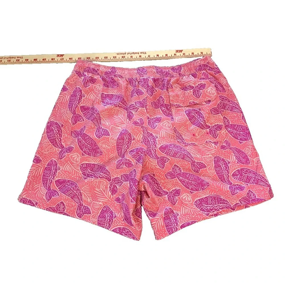 NWoT Vineyard‎ Vines Men's 7 Inch Printed Chappy Swim Trunks M Pink Fish Print